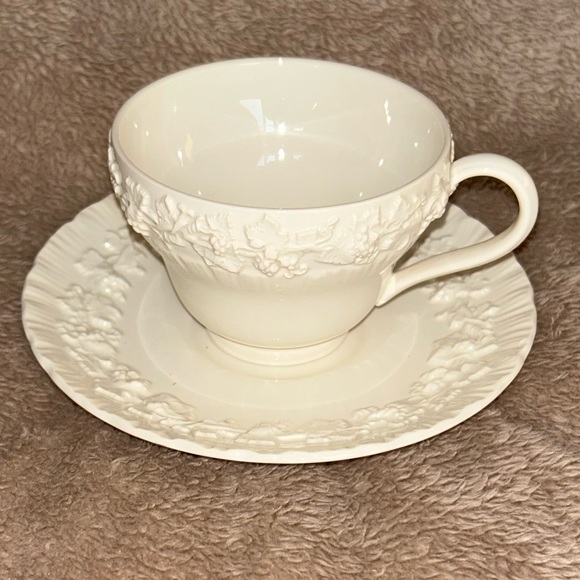 Wedgwood Other - Wedgwood Embossed Queens Ware cup and saucer